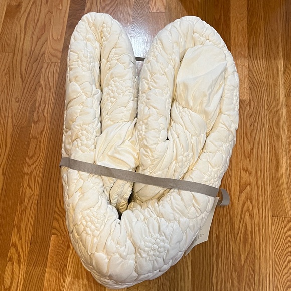 Anthropologie Dahlia Cotton Jersey Floral Quilt Size Queen NWT - Picture 7 of 11